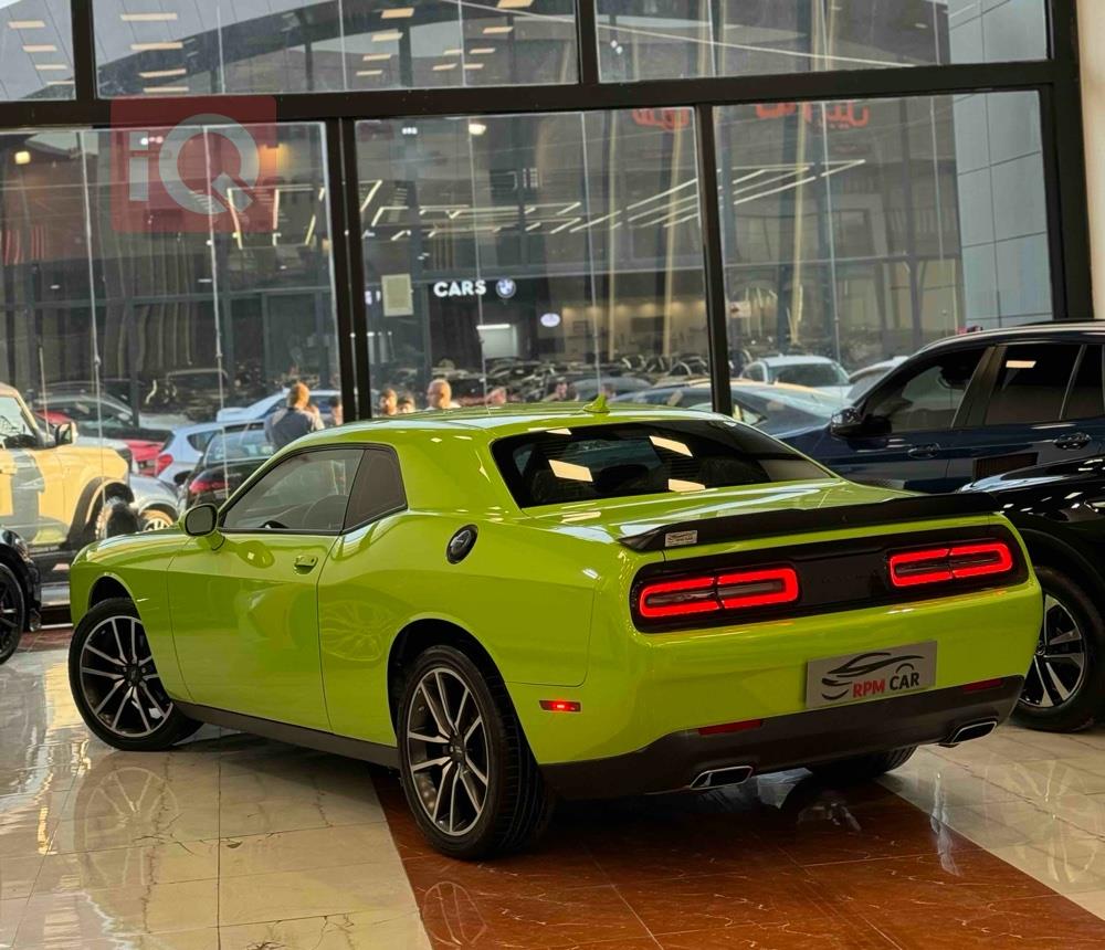 Dodge Challenger